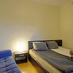 Studio Apartment In Quiet Heart Of Everything