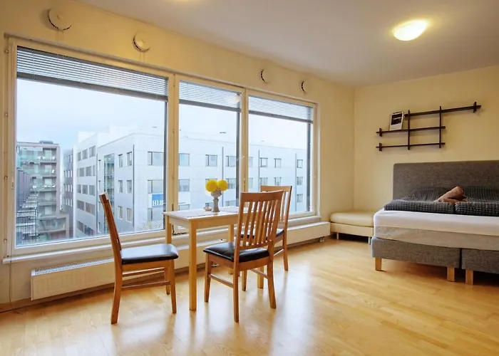 Studio Apartment In Quiet Heart Of Everything